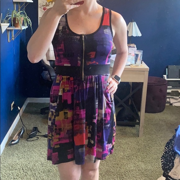 Abstract colorful dress by Soprano - Picture 2 of 4